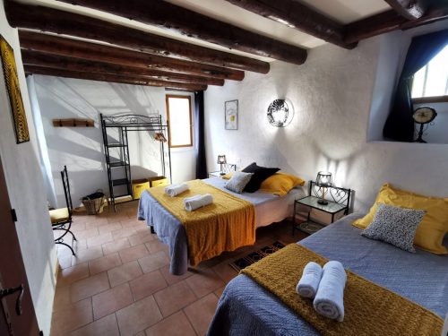 Chambre triple (lit 140 & 90)